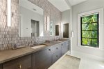 King Bedroom 2- Ensuite